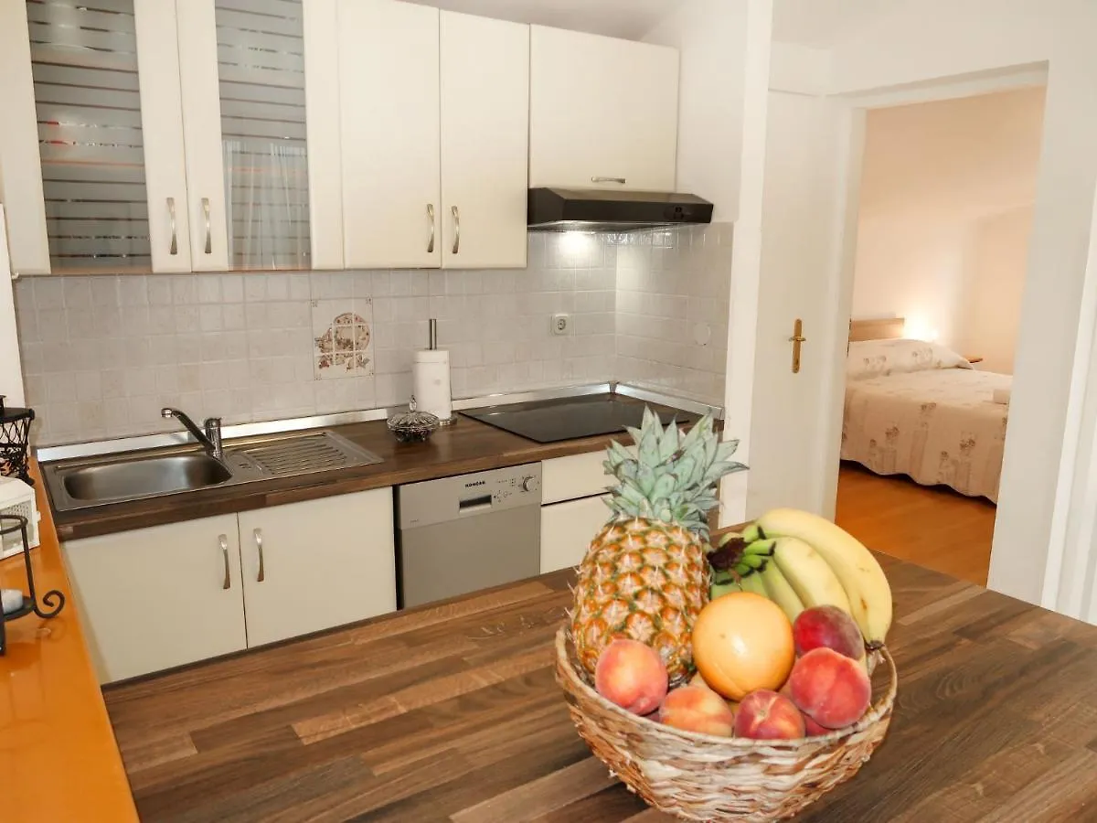 Apartment Marinella - Lbn120 By Interhome Labin